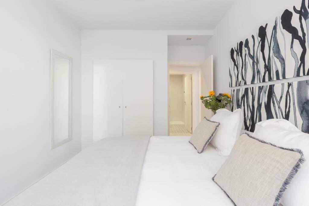 New Gorgeous Central Apartment - Beachfront - 3 Bd San Sebastián Exteriör bild
