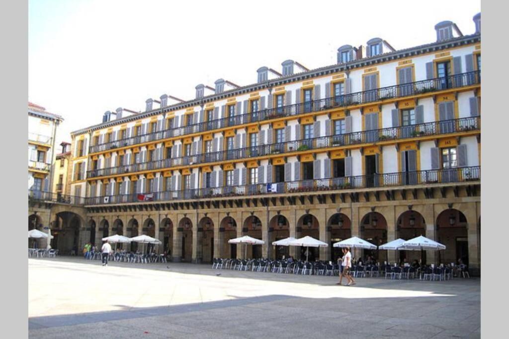 New Gorgeous Central Apartment - Beachfront - 3 Bd San Sebastián Exteriör bild