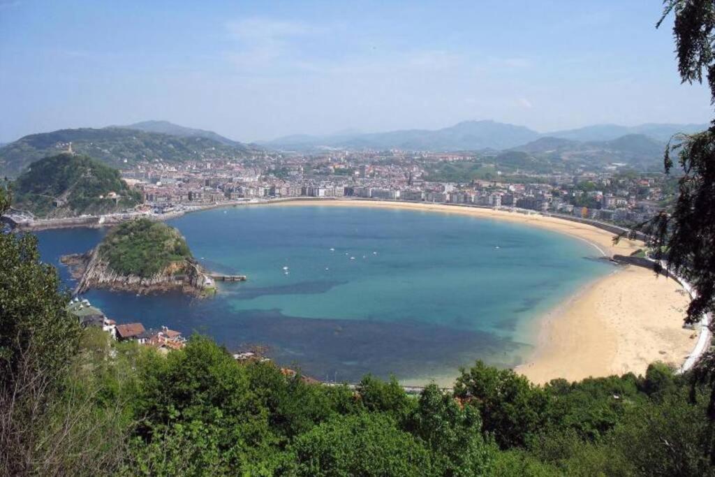 New Gorgeous Central Apartment - Beachfront - 3 Bd San Sebastián Exteriör bild