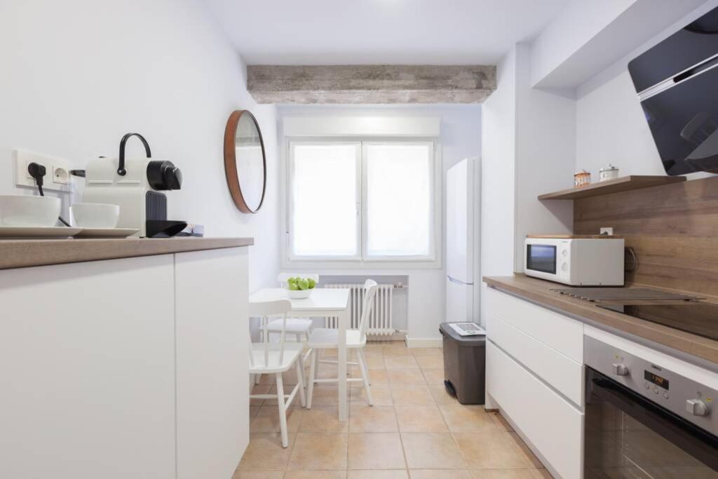 New Gorgeous Central Apartment - Beachfront - 3 Bd San Sebastián Exteriör bild