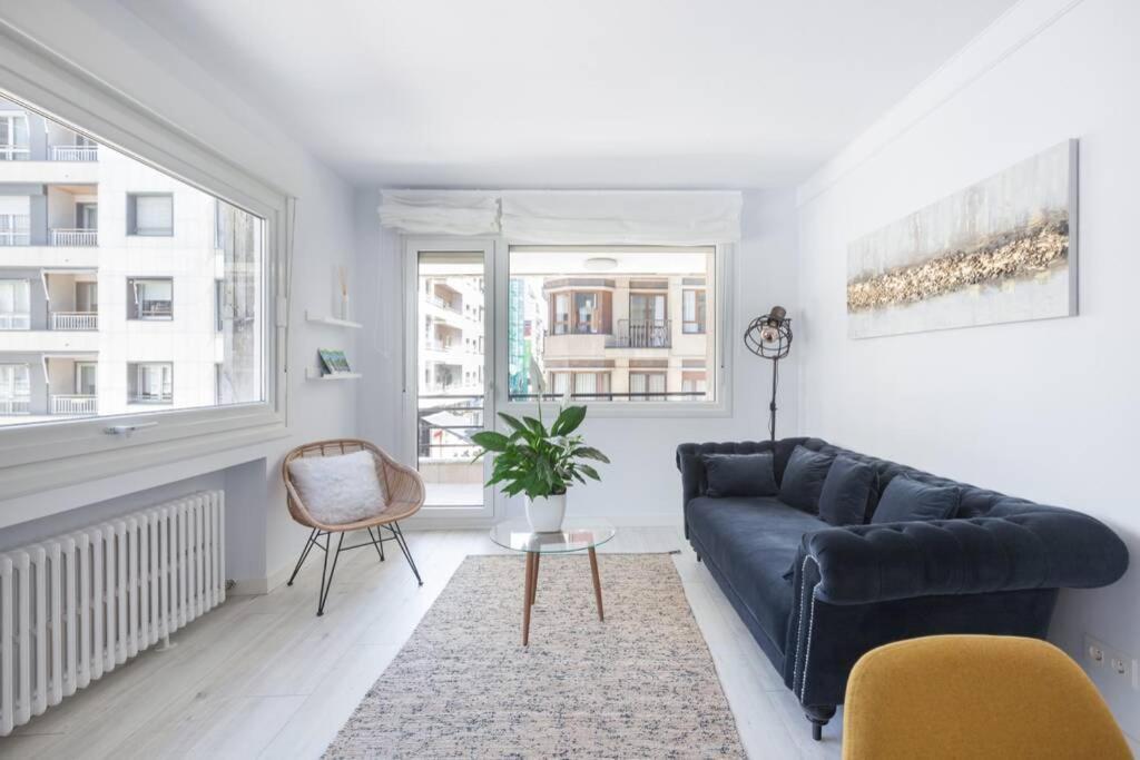 New Gorgeous Central Apartment - Beachfront - 3 Bd San Sebastián Exteriör bild