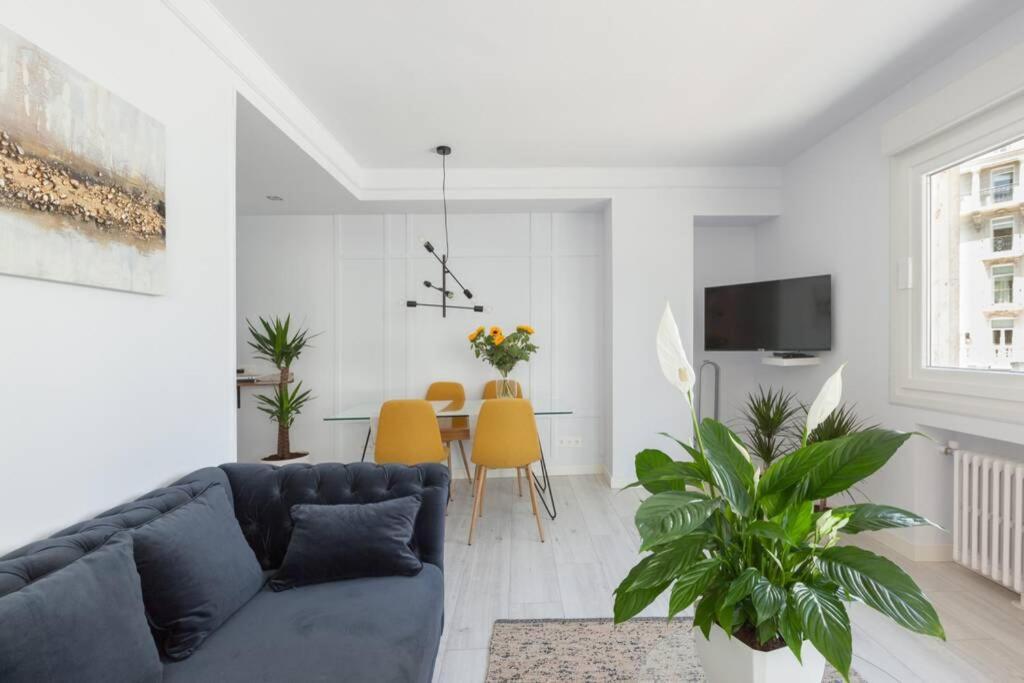New Gorgeous Central Apartment - Beachfront - 3 Bd San Sebastián Exteriör bild