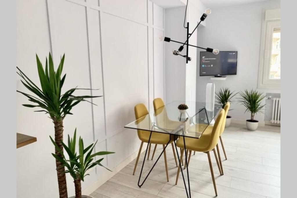 New Gorgeous Central Apartment - Beachfront - 3 Bd San Sebastián Exteriör bild