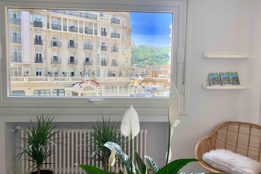 New Gorgeous Central Apartment - Beachfront - 3 Bd San Sebastián Exteriör bild