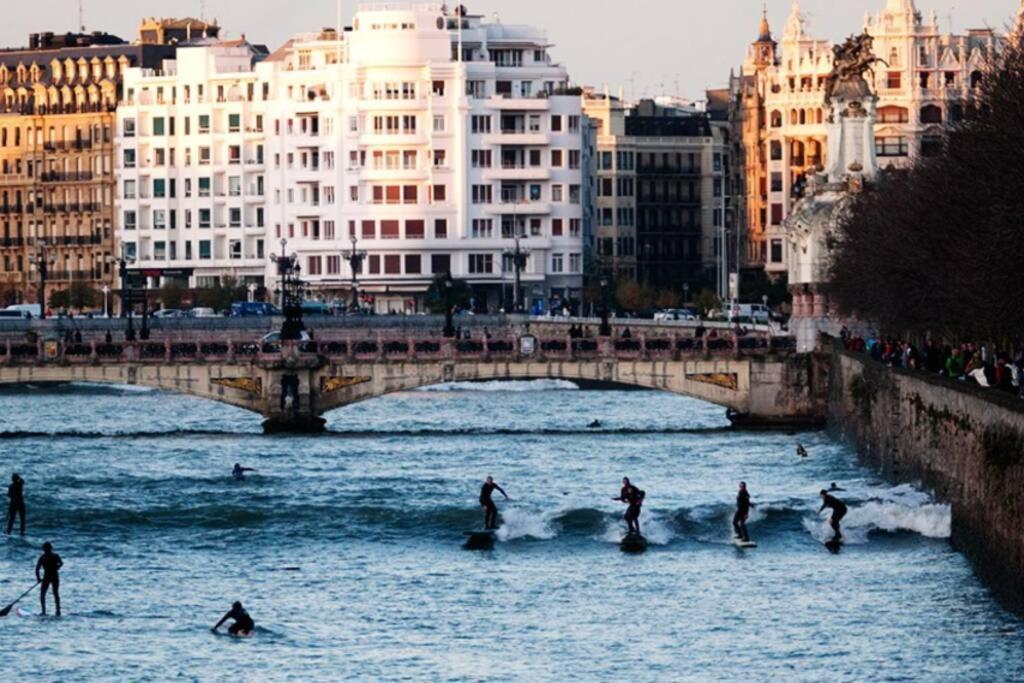 New Gorgeous Central Apartment - Beachfront - 3 Bd San Sebastián Exteriör bild